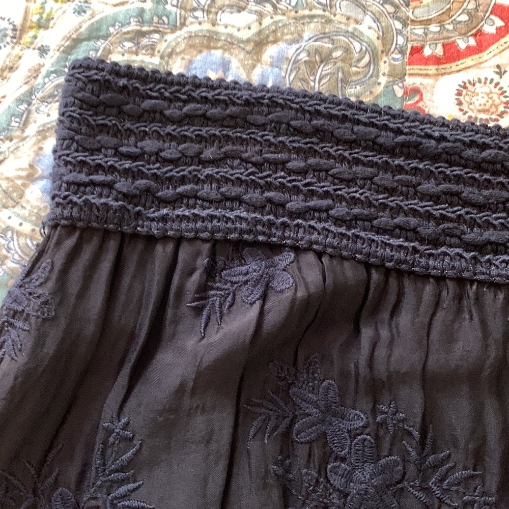 Nicole sheer embroidered navy blue skirt M - Picture 7 of 11